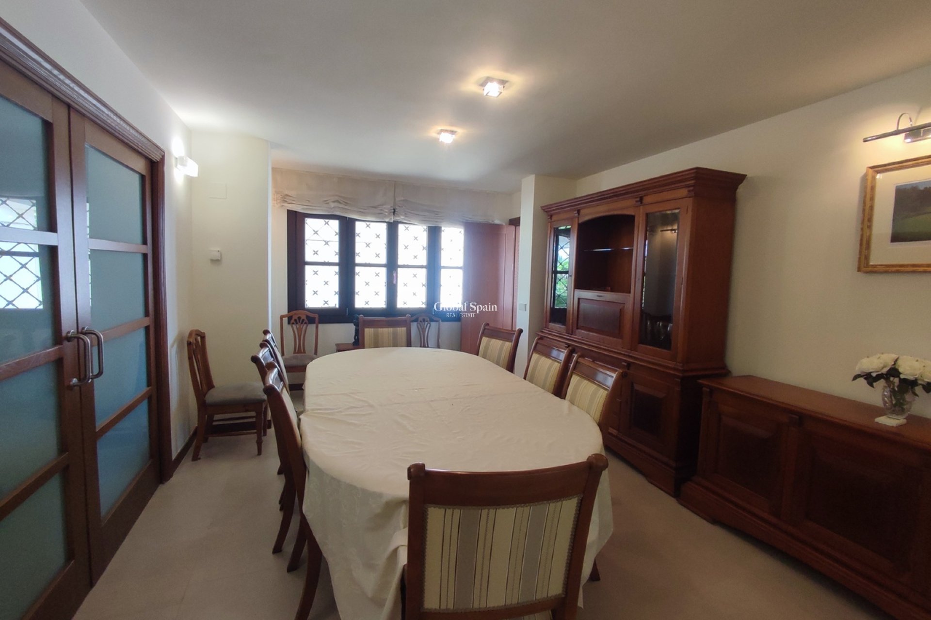 Wederverkoop - VILLA -
PERALEJA GOLF - Inland