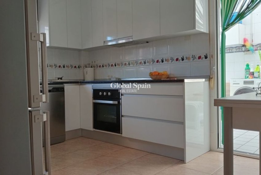 Wederverkoop - VILLA -
PILAR DE LA HORADADA - Costa Blanca