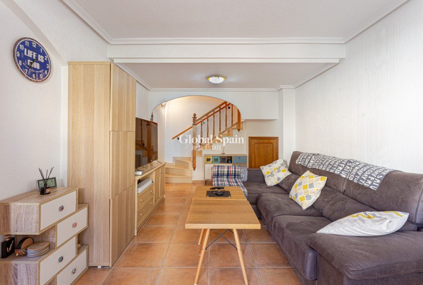 Wederverkoop - VILLA -
PILAR DE LA HORADADA - Costa Blanca