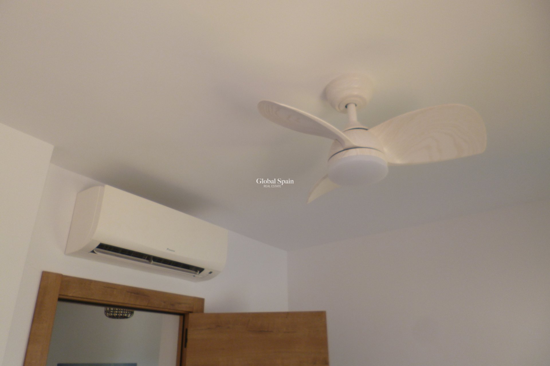 Wederverkoop - VILLA -
PILAR DE LA HORADADA - Costa Blanca