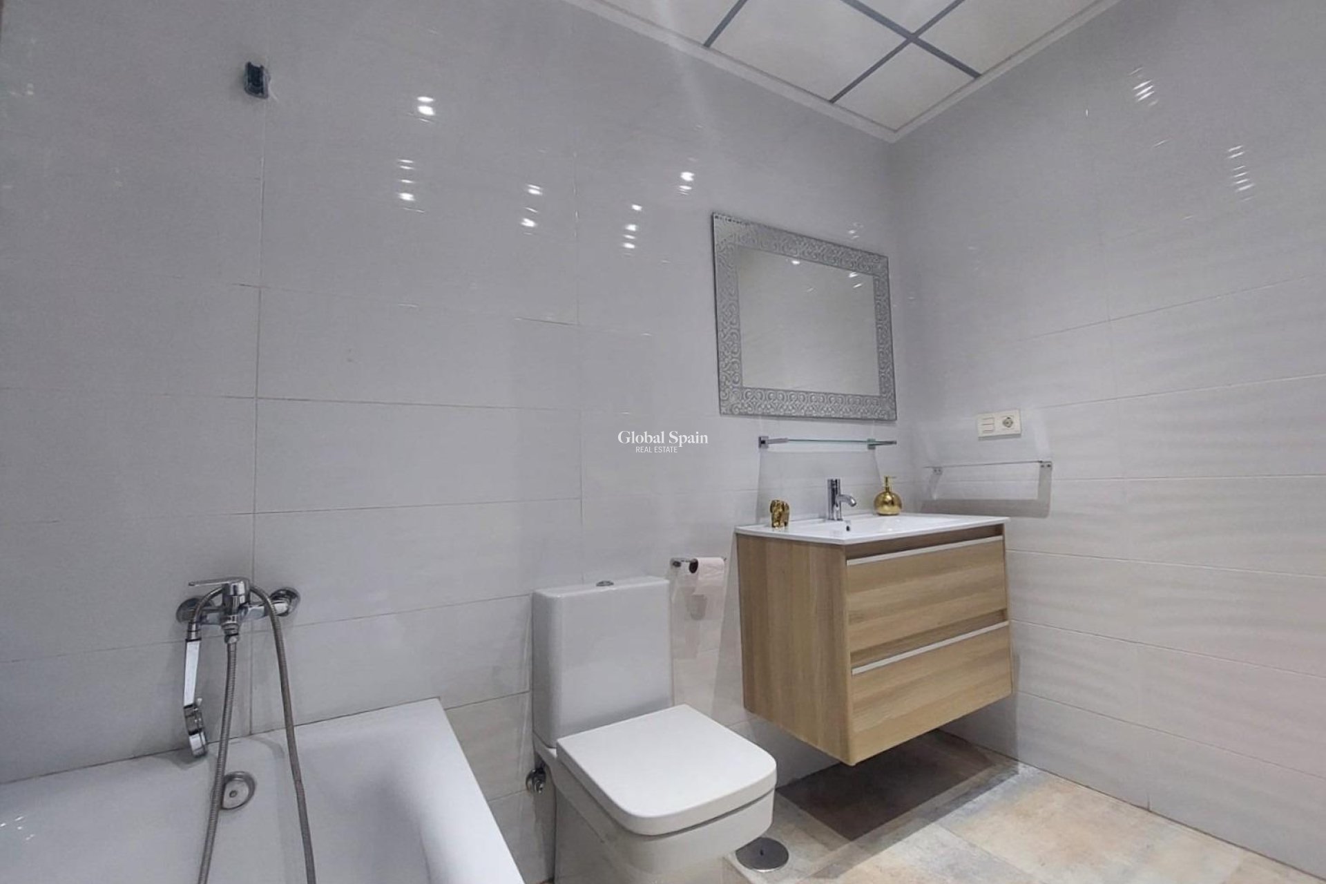 Wederverkoop - VILLA -
PILAR DE LA HORADADA - Costa Blanca