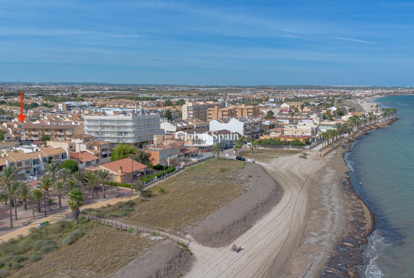 Wederverkoop - VILLA -
PILAR DE LA HORADADA - Costa Blanca