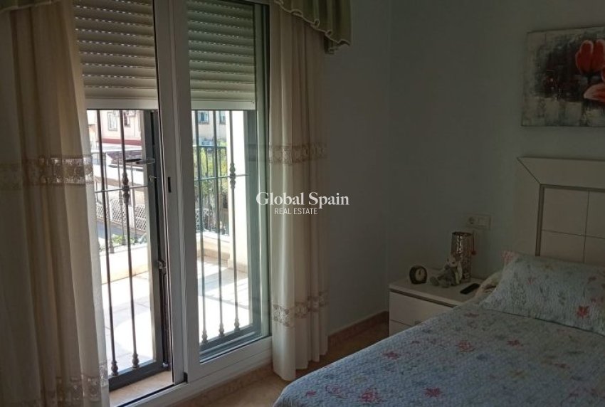 Wederverkoop - VILLA -
PILAR DE LA HORADADA - Costa Blanca