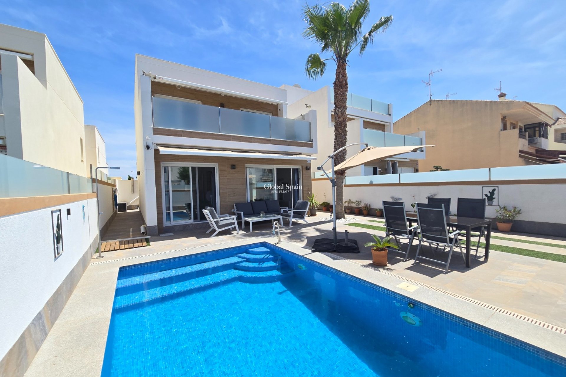 Wederverkoop - VILLA -
PILAR DE LA HORADADA - Costa Blanca