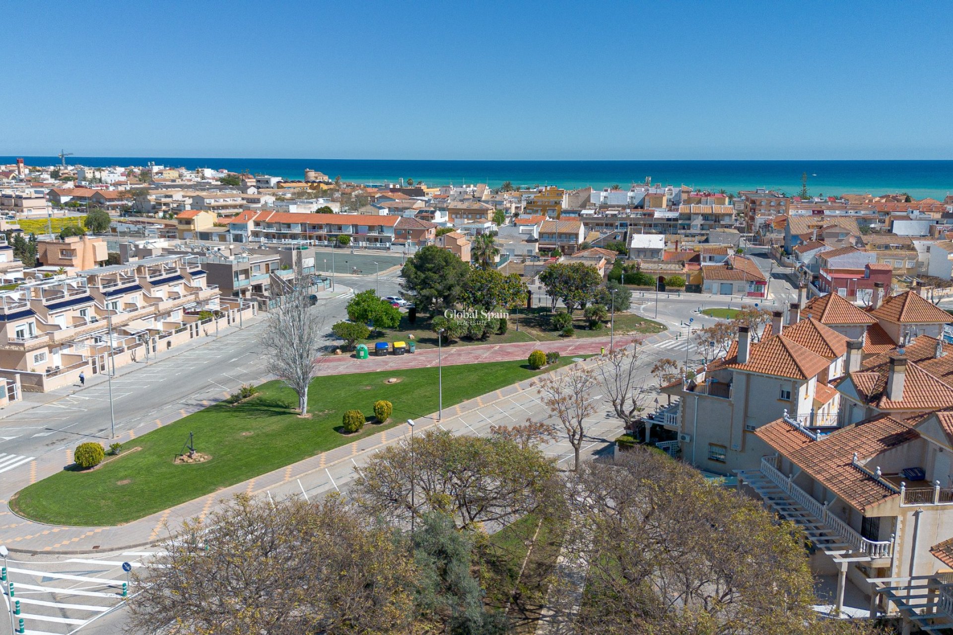 Wederverkoop - VILLA -
PILAR DE LA HORADADA - Costa Blanca