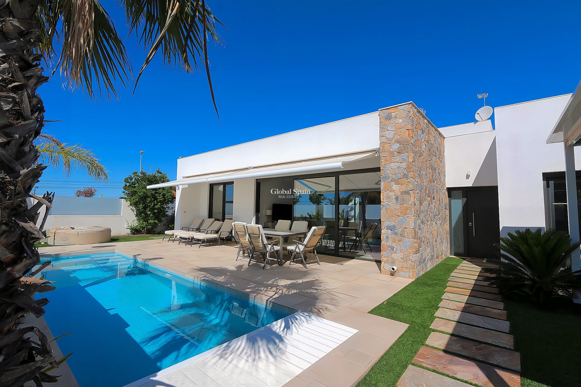 Wederverkoop - VILLA -
PILAR DE LA HORADADA - Costa Blanca