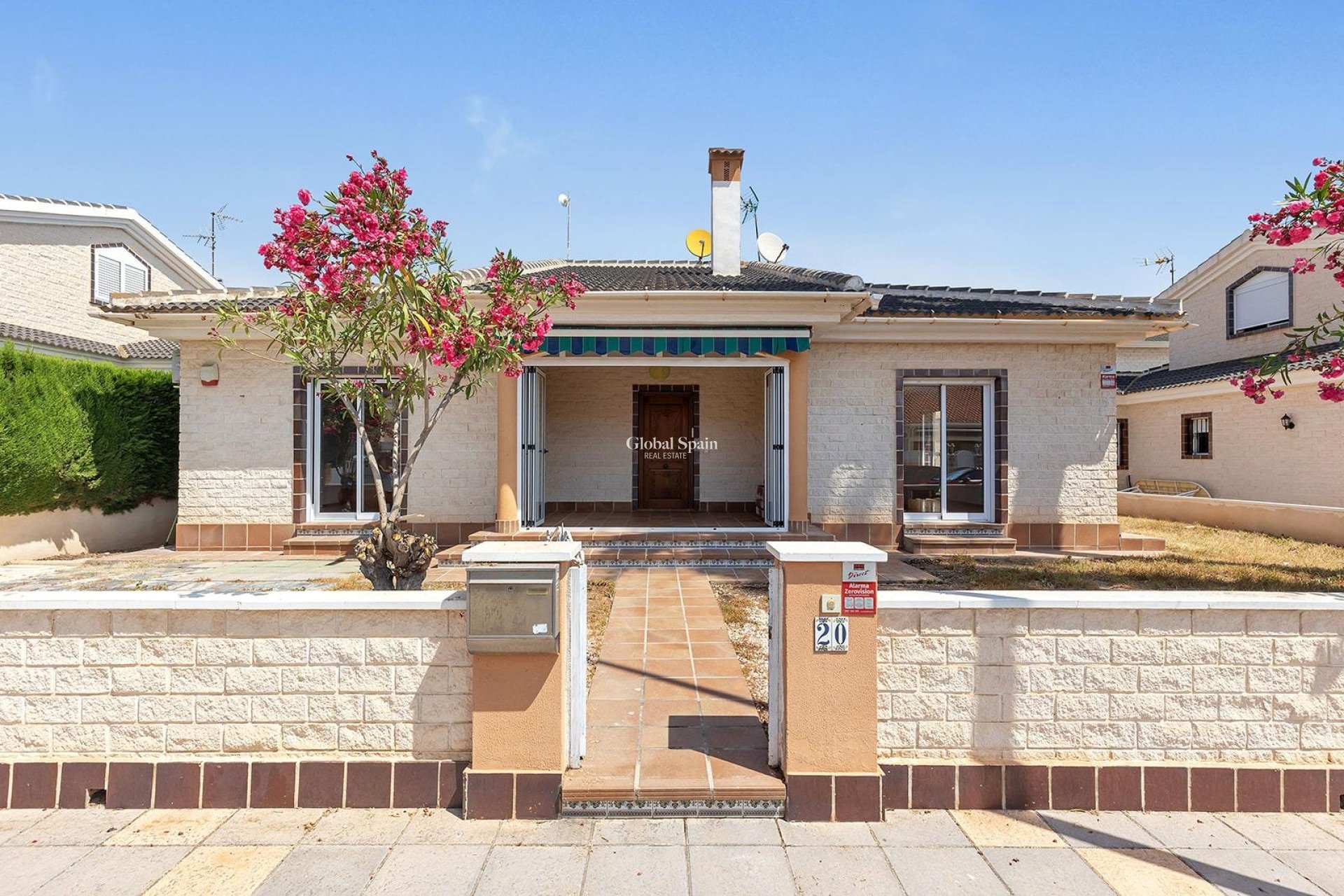 Wederverkoop - Villa -
PILAR DE LA HORADADA - La Torre de la Horadada