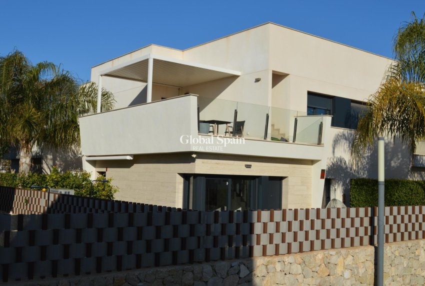 Wederverkoop - VILLA -
PILAR DE LA HORADADA - Las Higuericas