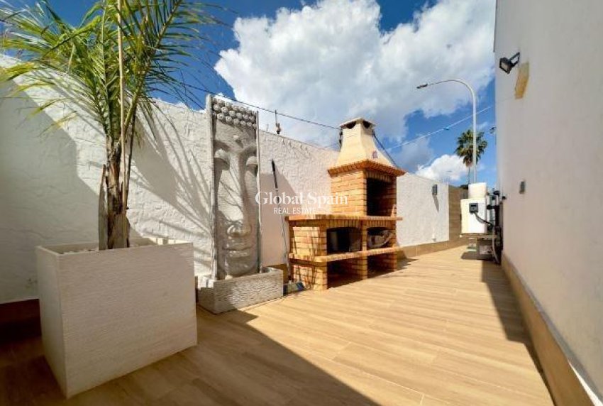 Wederverkoop - VILLA -
PILAR DE LA HORADADA - Torre de la Horadada