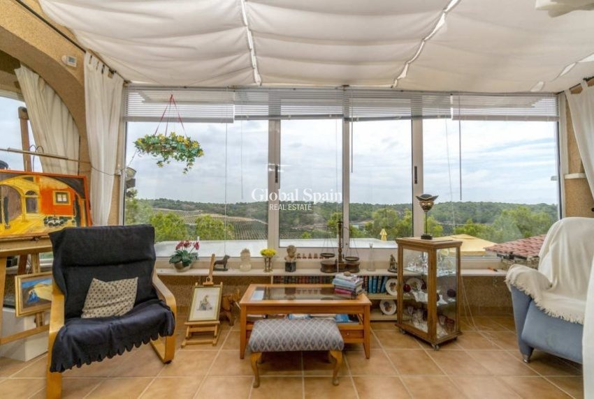 Wederverkoop - VILLA -
PINAR DE CAMPOVERDE - Inland