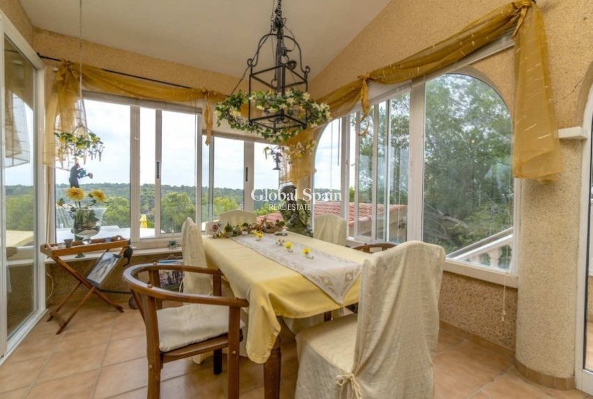 Wederverkoop - VILLA -
PINAR DE CAMPOVERDE - Inland