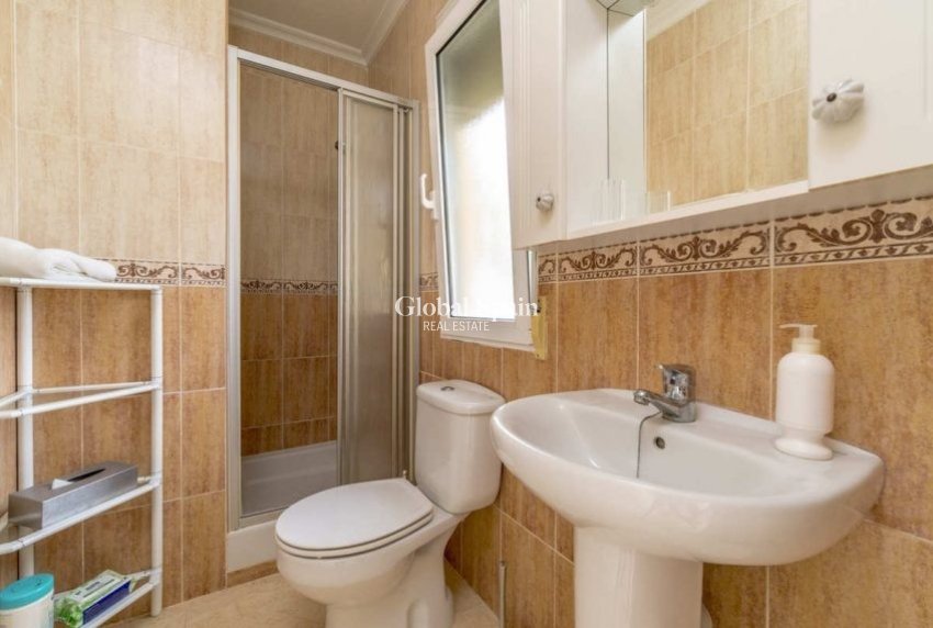 Wederverkoop - VILLA -
PINAR DE CAMPOVERDE - Inland