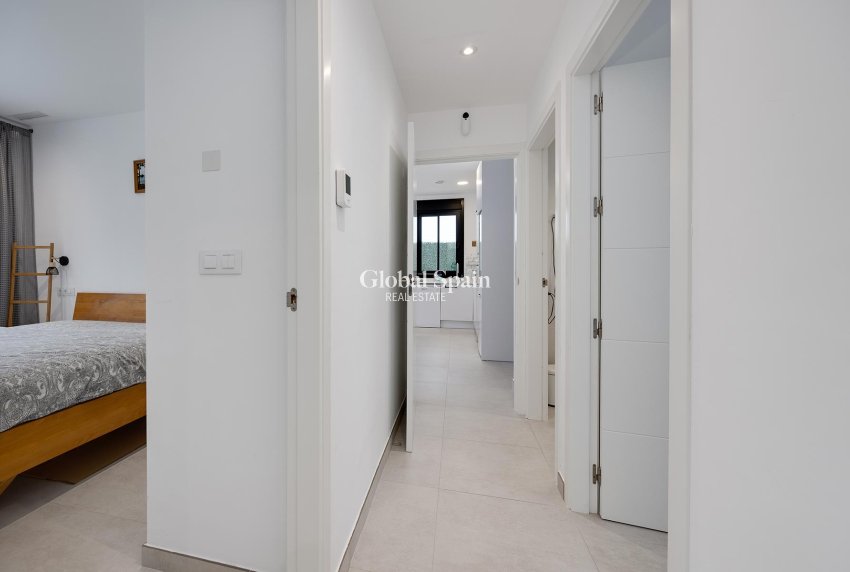 Wederverkoop - VILLA -
PINAR DE CAMPOVERDE - Inland