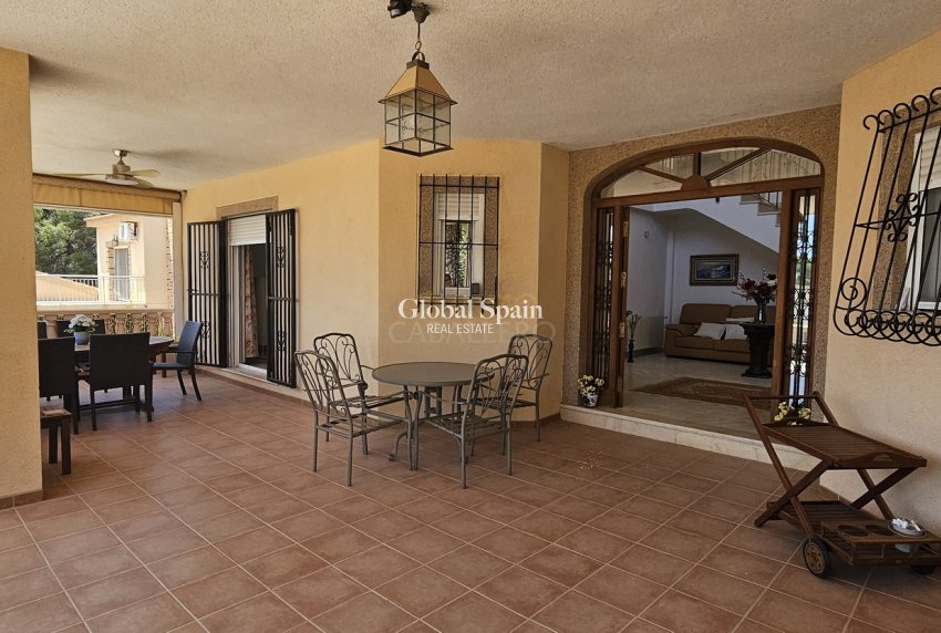 Wederverkoop - VILLA -
PINAR DE CAMPOVERDE - Inland