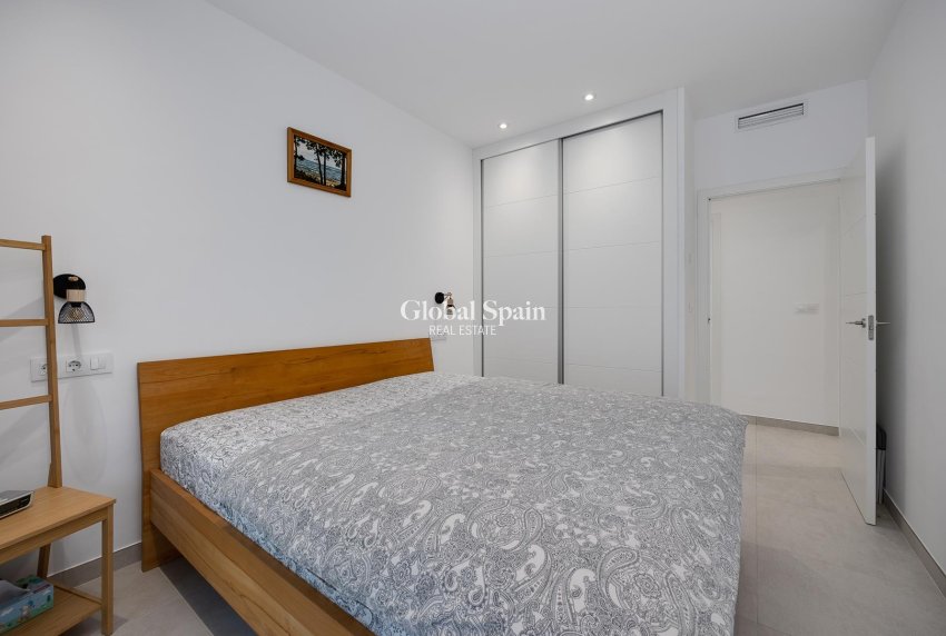 Wederverkoop - VILLA -
PINAR DE CAMPOVERDE - Inland