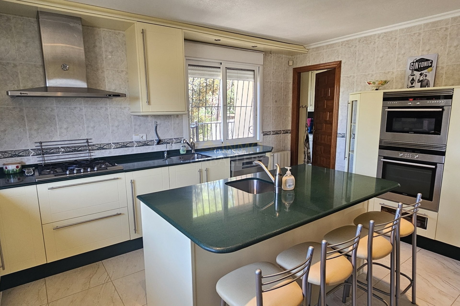 Wederverkoop - VILLA -
PINAR DE CAMPOVERDE - Inland