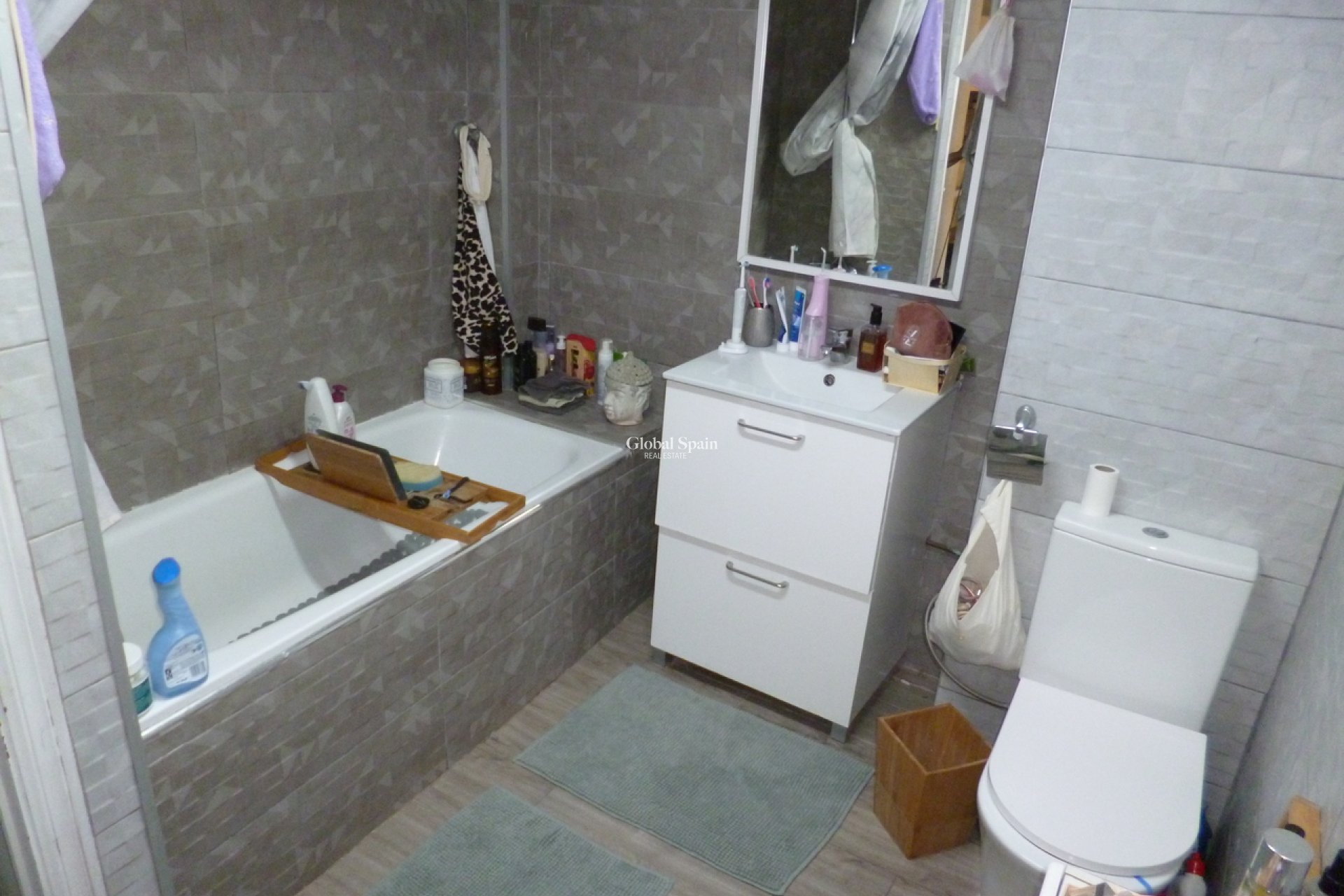 Wederverkoop - VILLA -
PLAYA FLAMENCA - Costa Blanca