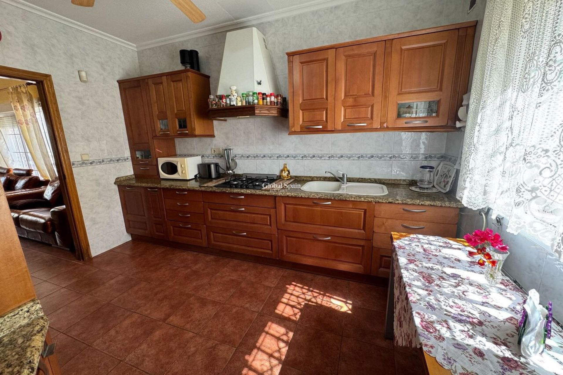 Wederverkoop - VILLA -
PLAYA FLAMENCA - Costa Blanca