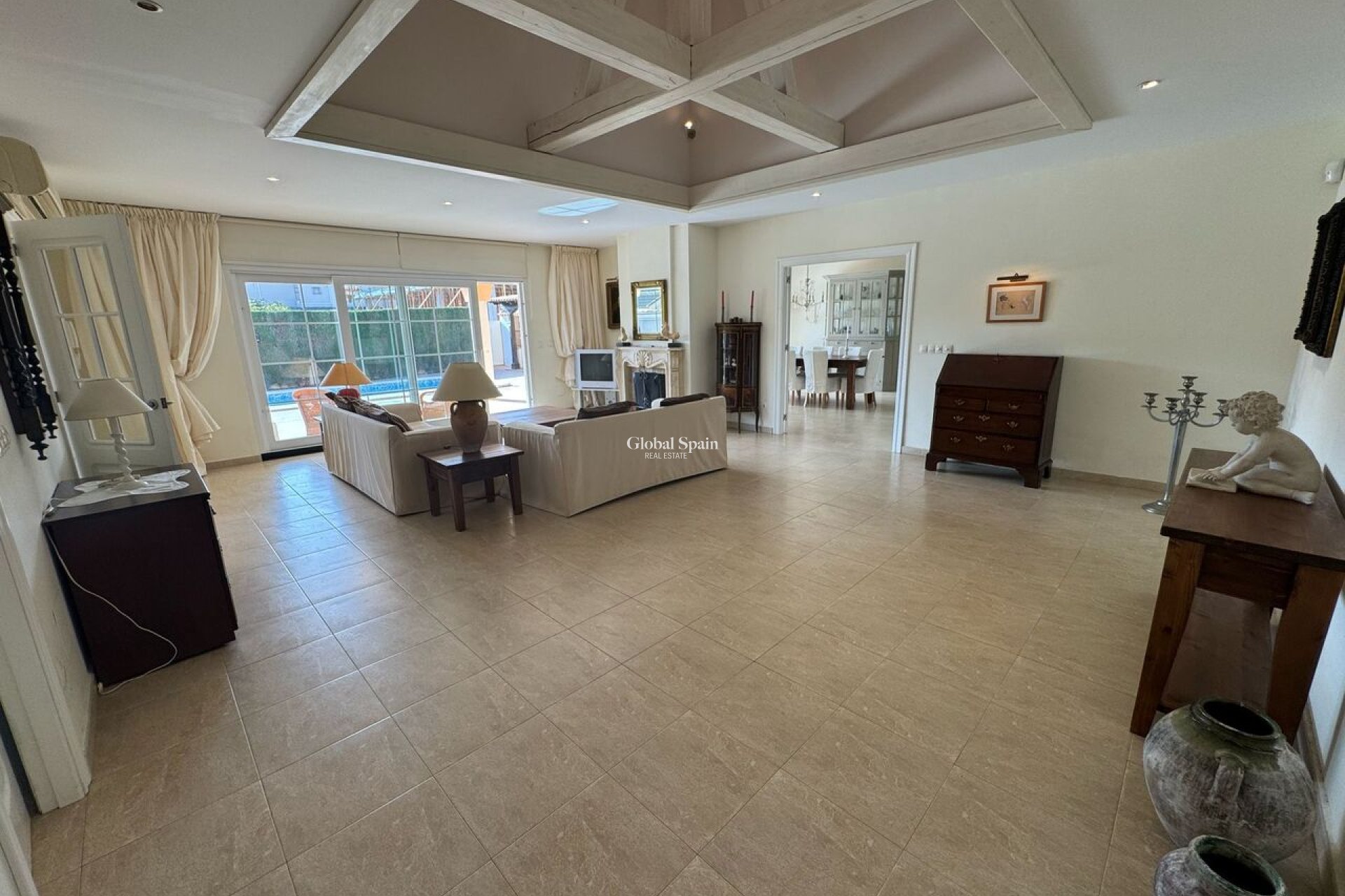 Wederverkoop - VILLA -
PLAYA FLAMENCA - Costa Blanca