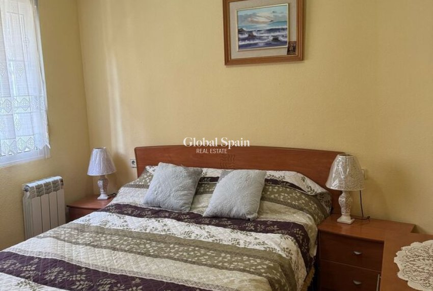 Wederverkoop - VILLA -
PLAYA FLAMENCA - Costa Blanca