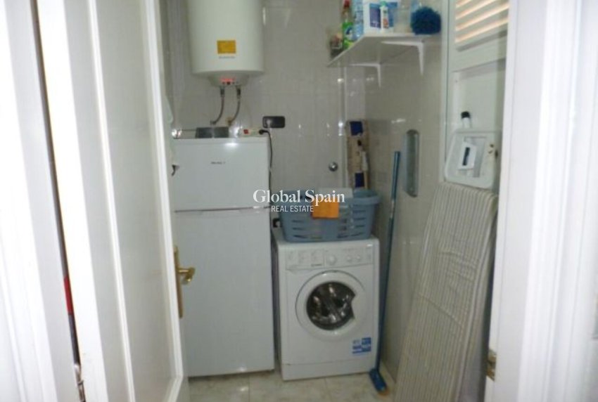 Wederverkoop - VILLA -
PLAYA FLAMENCA - Costa Blanca