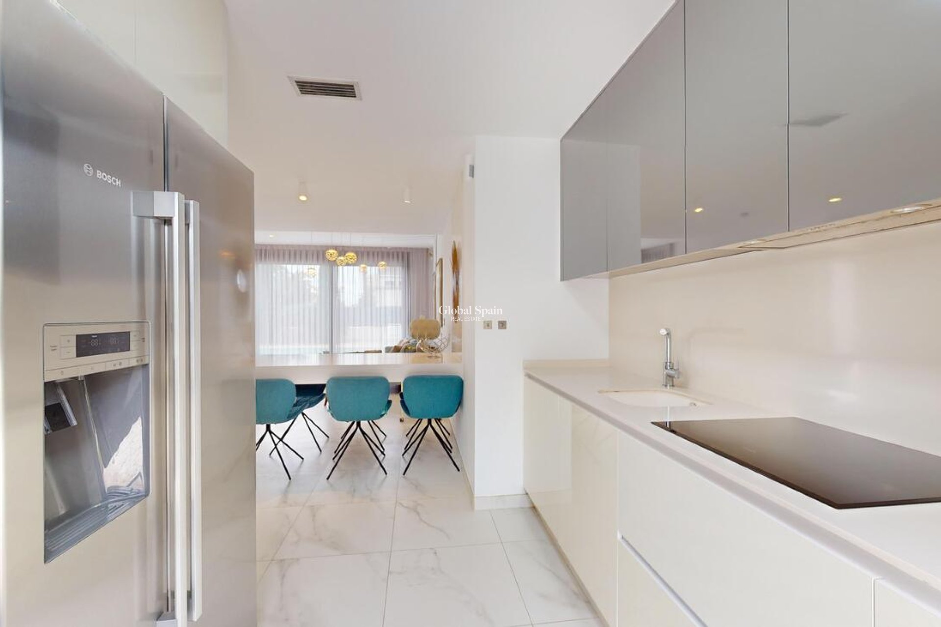 Wederverkoop - VILLA -
PLAYA HONDA - Costa Calida