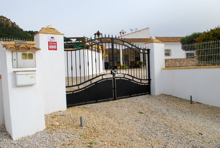 Wederverkoop - VILLA -
PLIEGO - Inland