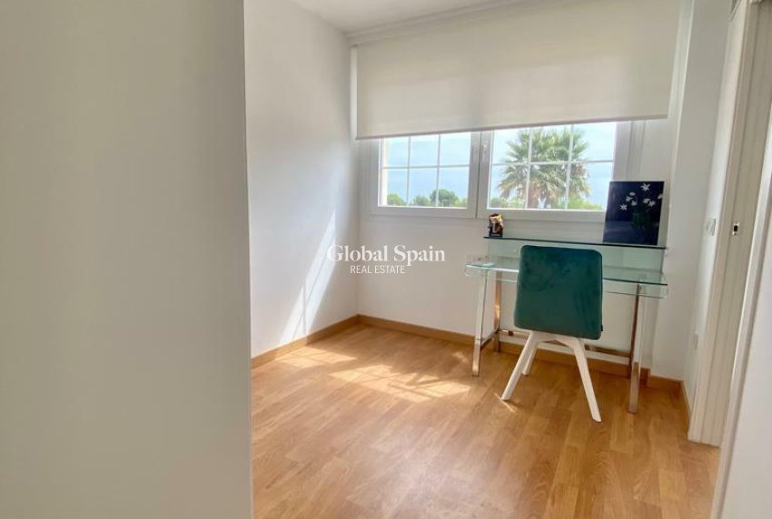 Wederverkoop - VILLA -
POLOP - Costa Blanca