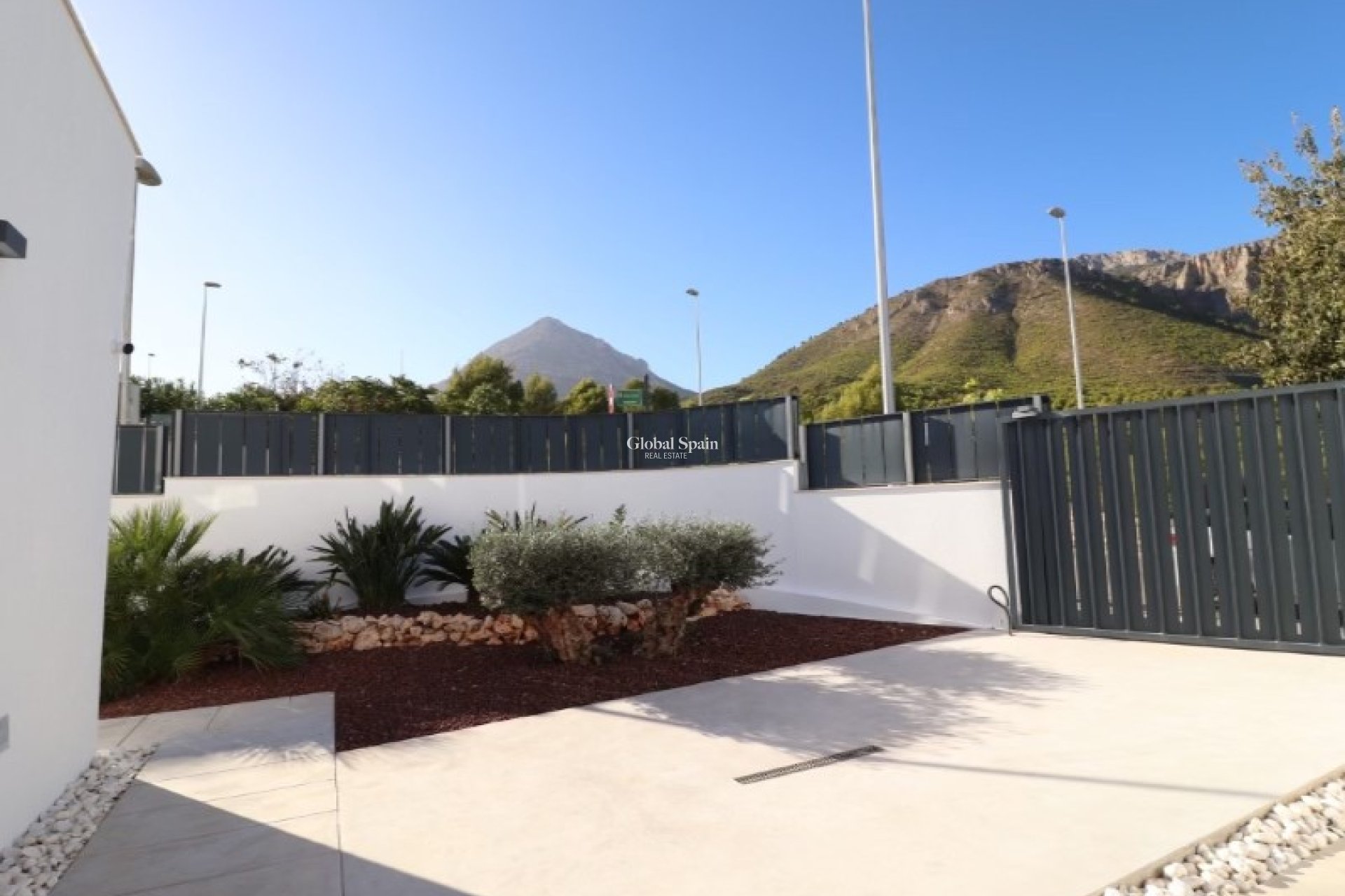 Wederverkoop - VILLA -
POLOP - Costa Blanca