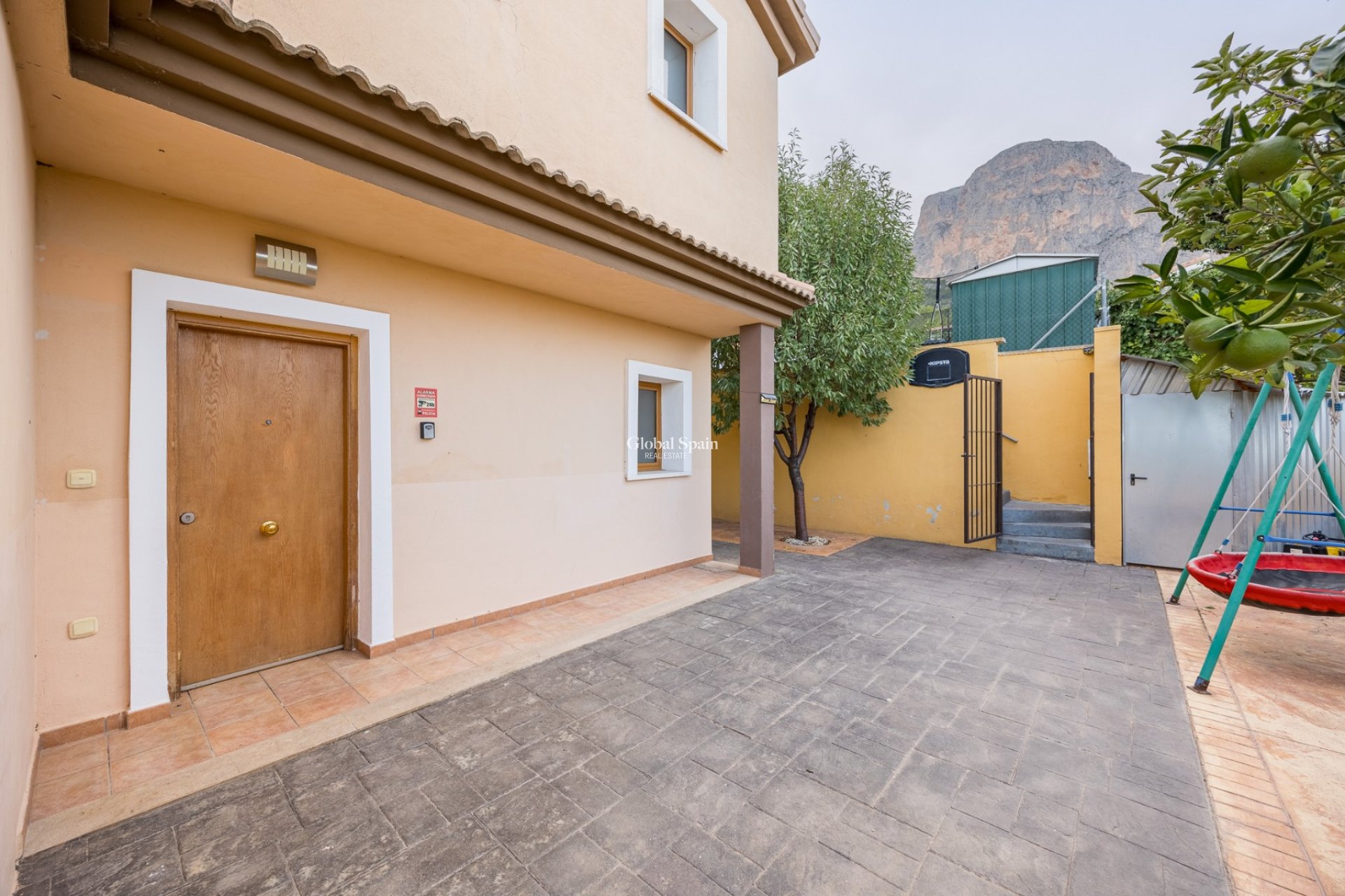 Wederverkoop - VILLA -
POLOP - Polop