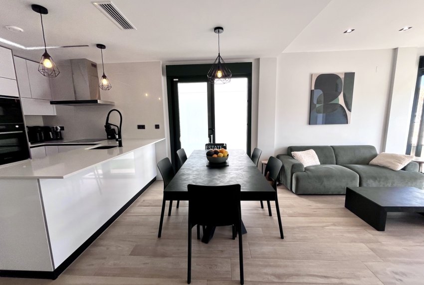 Wederverkoop - VILLA -
PUNTA PRIMA - Costa Blanca