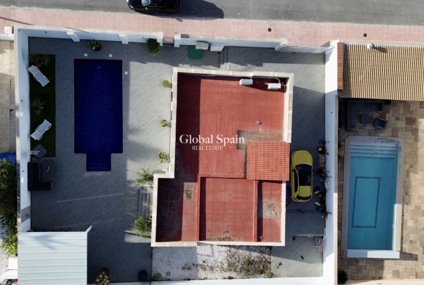 Wederverkoop - VILLA -
ROJALES - Ciudad Quesada