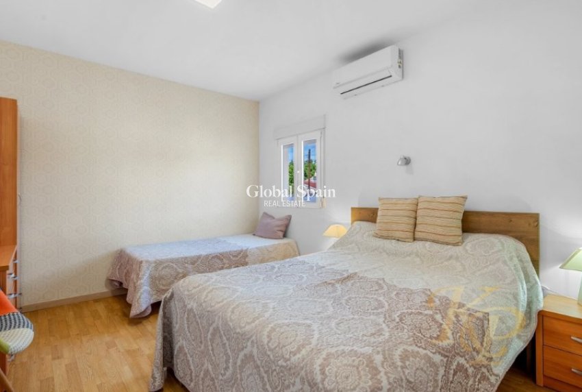 Wederverkoop - VILLA -
ROJALES - Ciudad Quesada