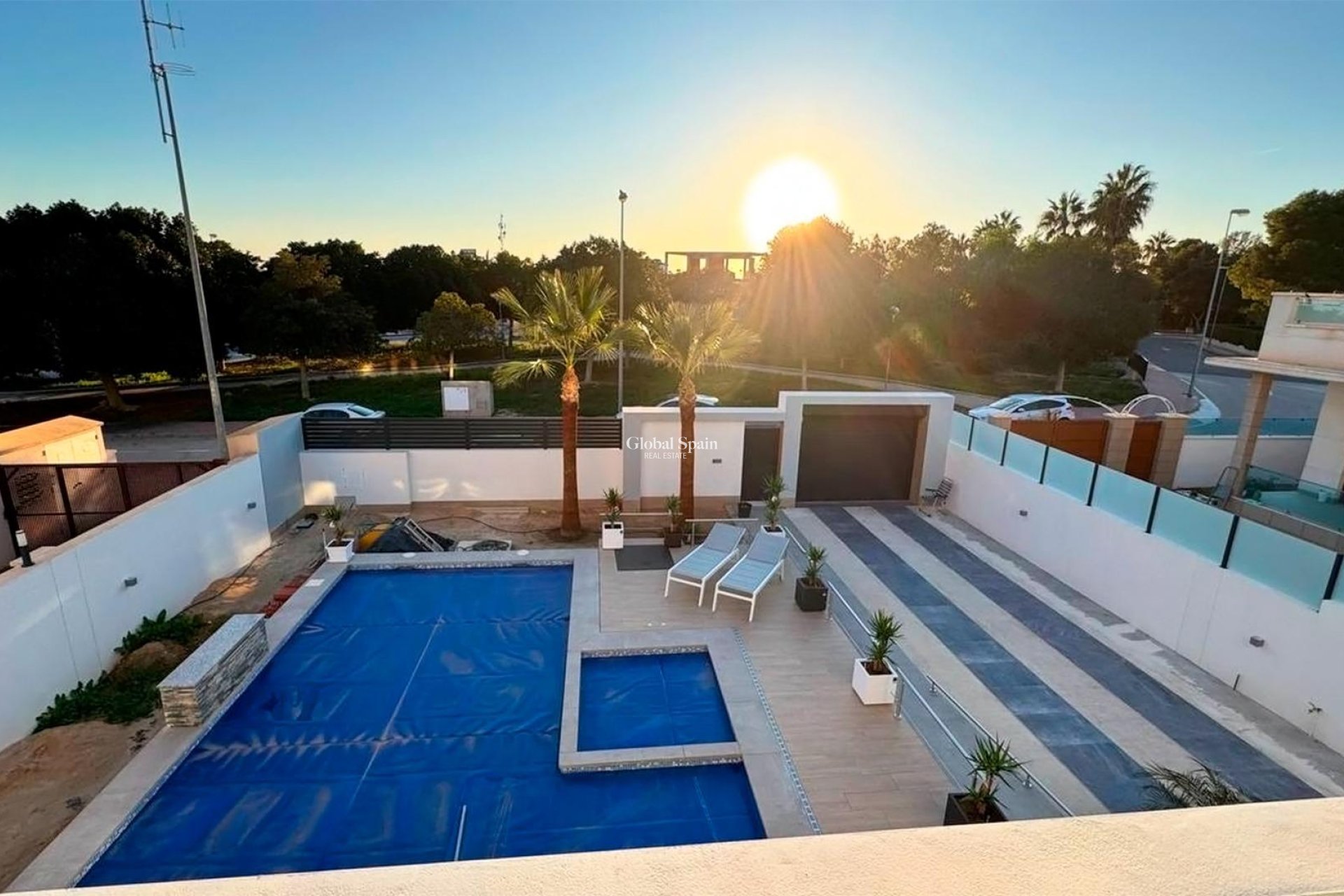 Wederverkoop - VILLA -
ROJALES - Ciudad Quesada