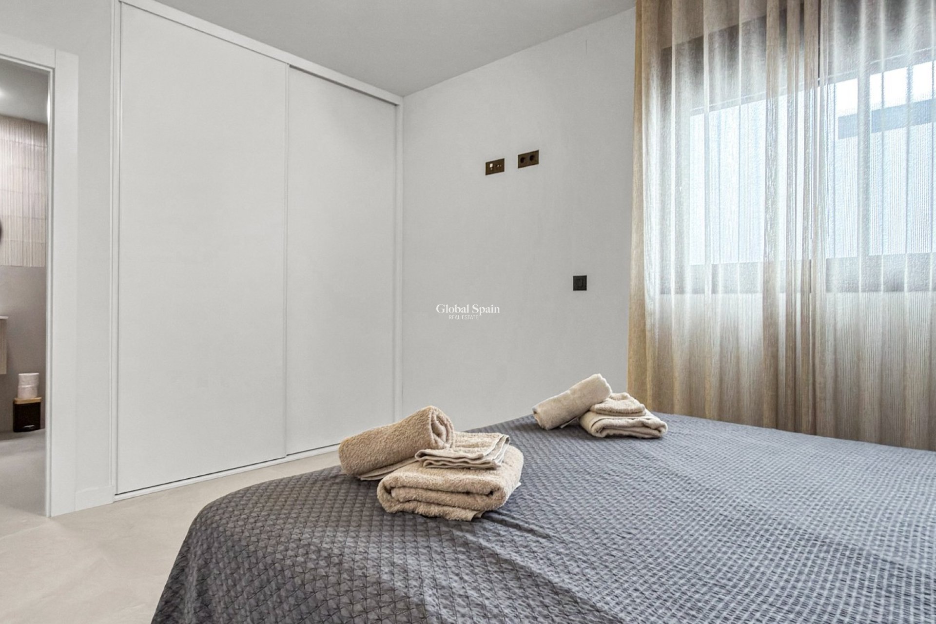 Wederverkoop - VILLA -
ROJALES - Ciudad Quesada