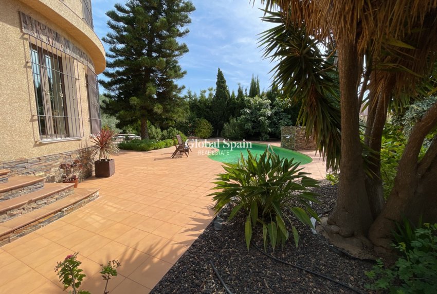 Wederverkoop - Villa -
ROJALES - Ciudad Quesada