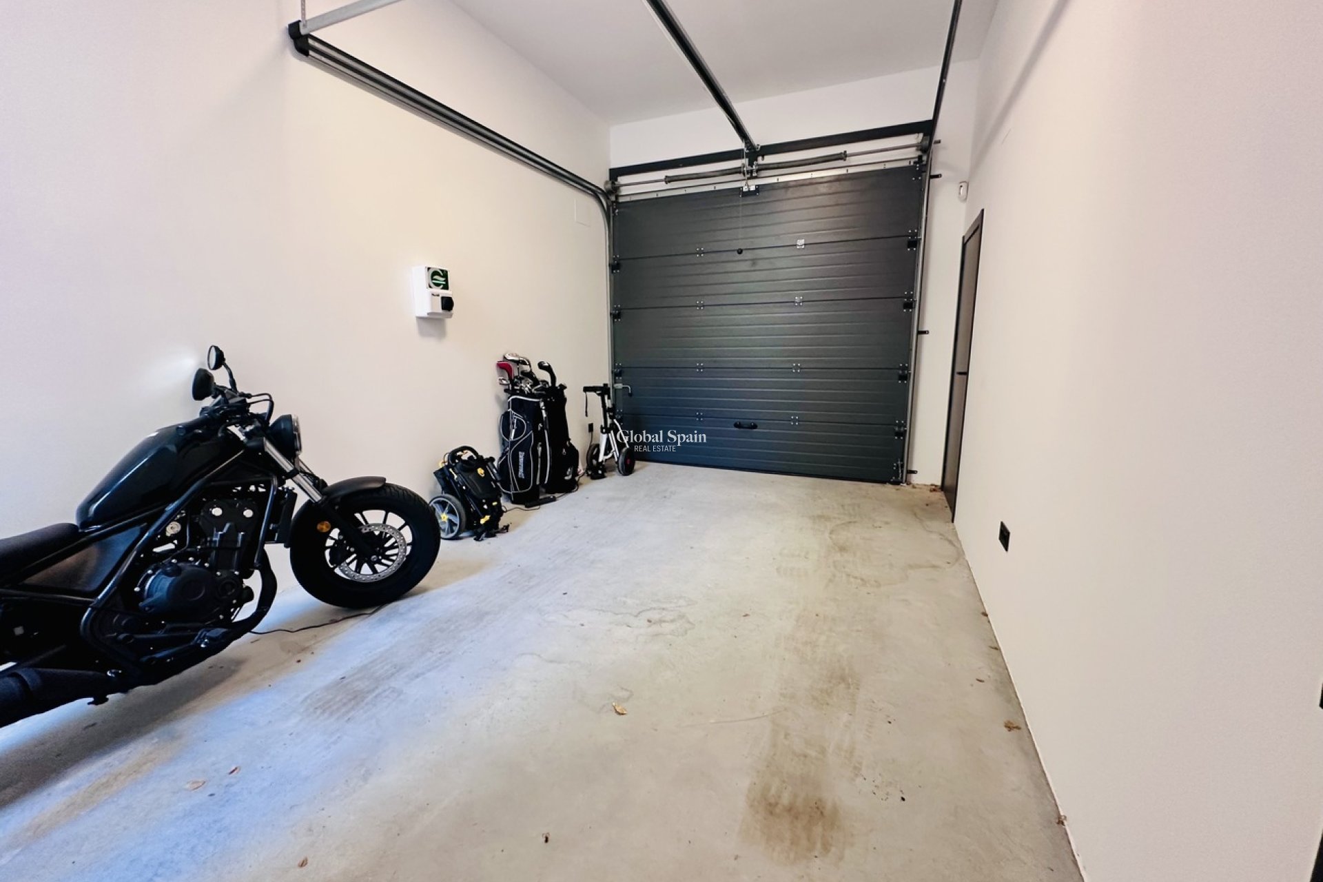 Wederverkoop - VILLA -
ROJALES - Costa Blanca