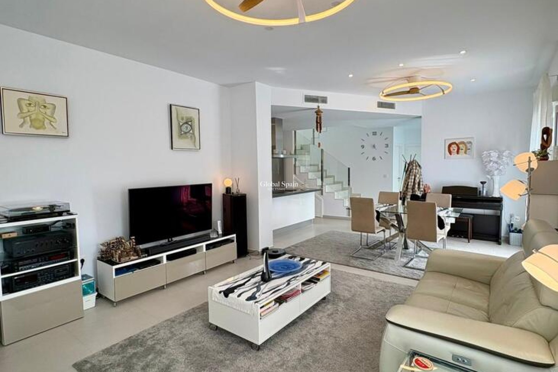 Wederverkoop - VILLA -
ROJALES - Costa Blanca