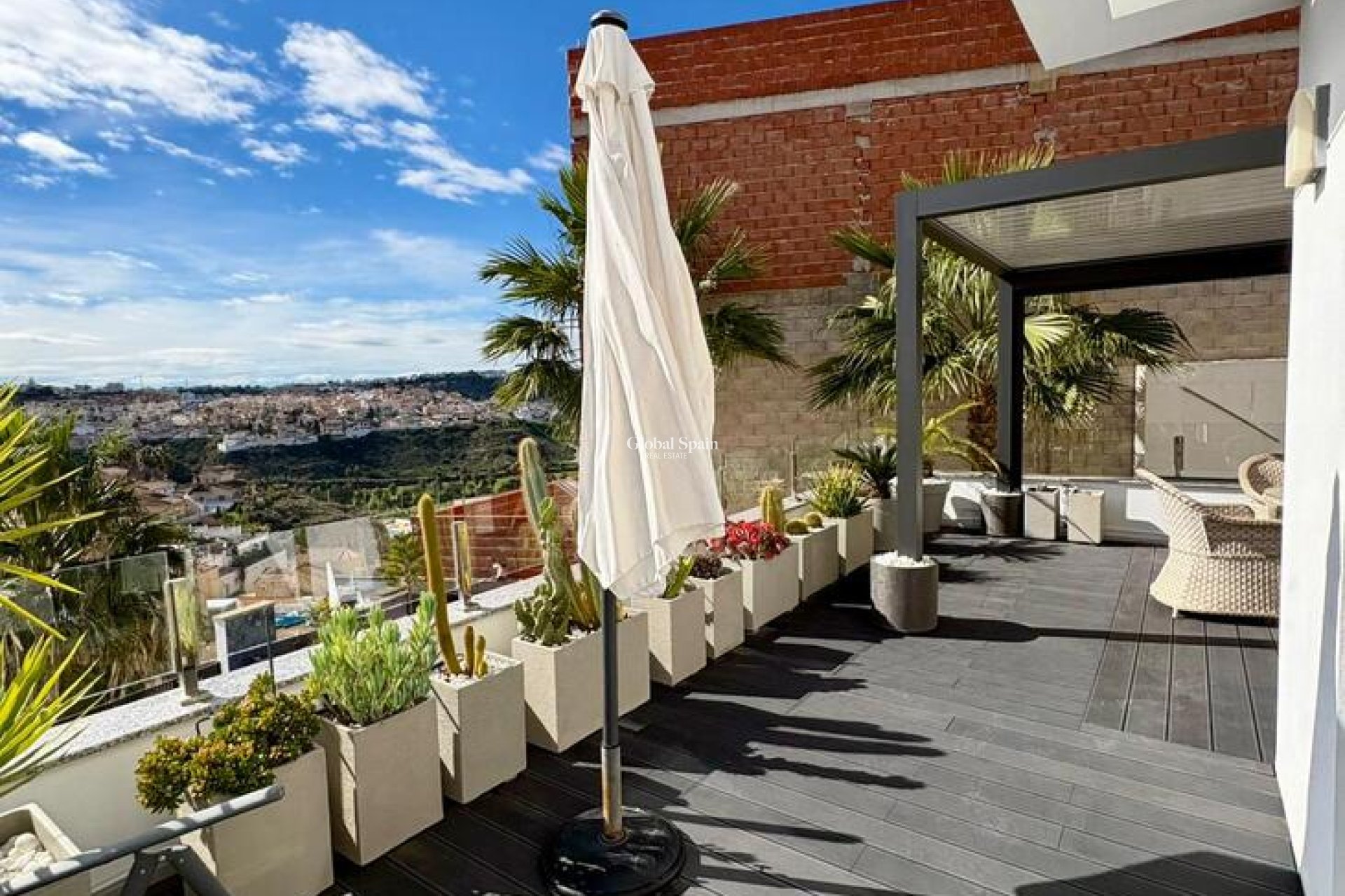 Wederverkoop - VILLA -
ROJALES - Costa Blanca