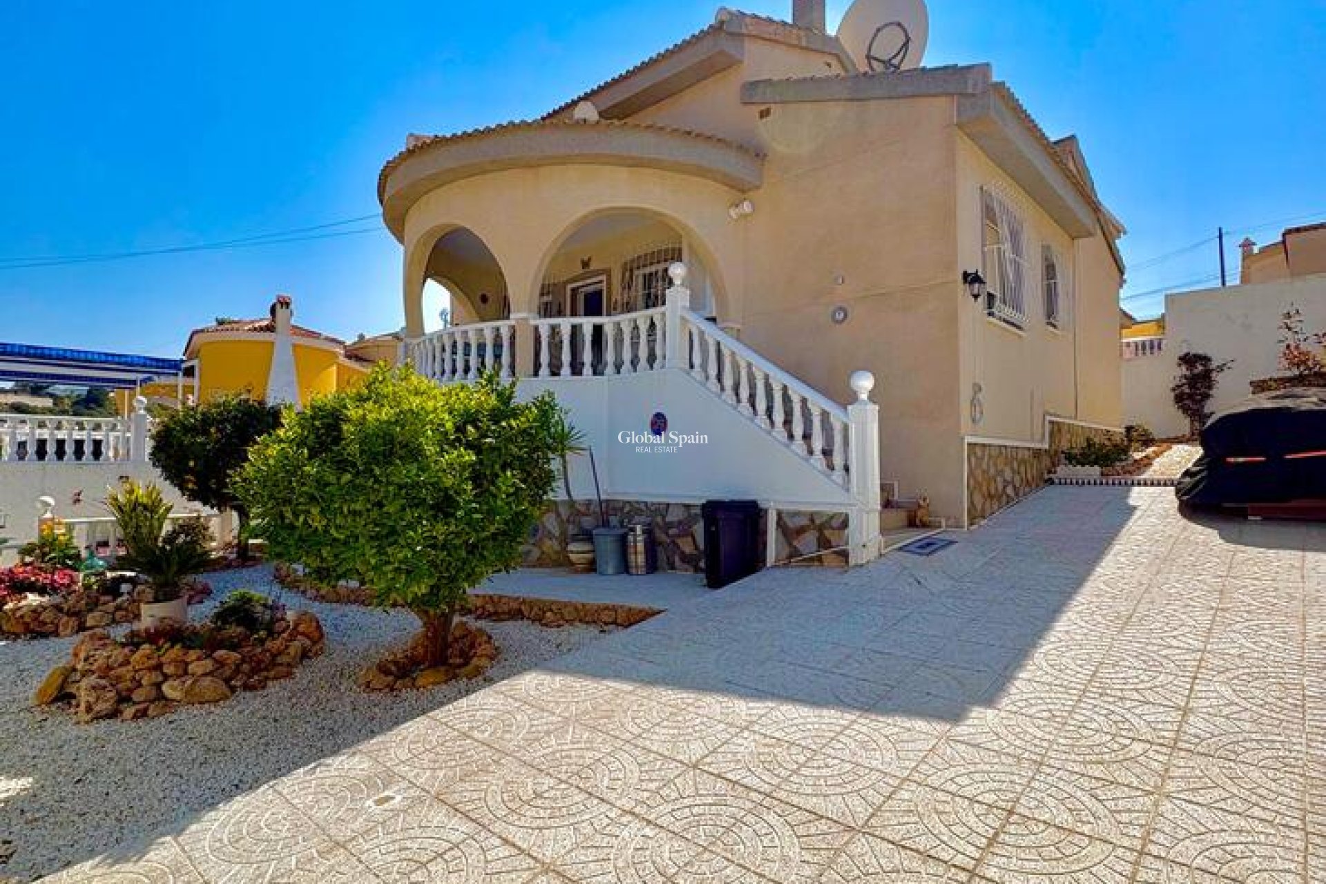 Wederverkoop - VILLA -
ROJALES - Costa Blanca
