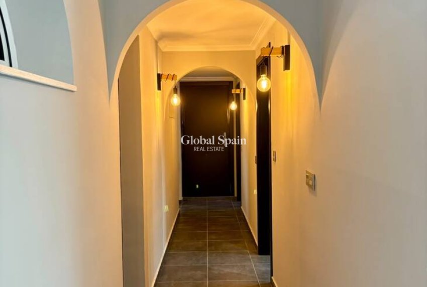 Wederverkoop - VILLA -
ROJALES - Costa Blanca