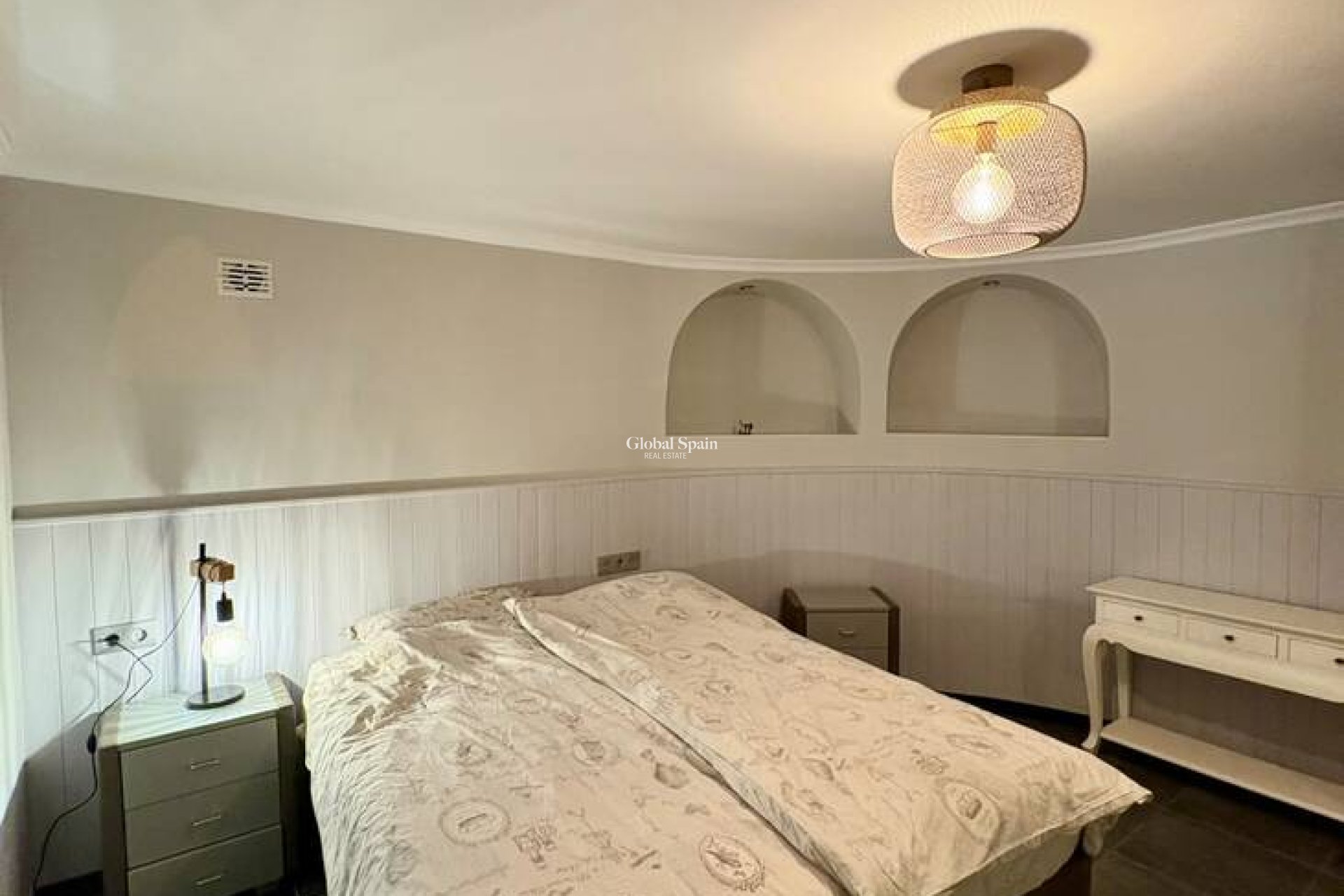 Wederverkoop - VILLA -
ROJALES - Costa Blanca