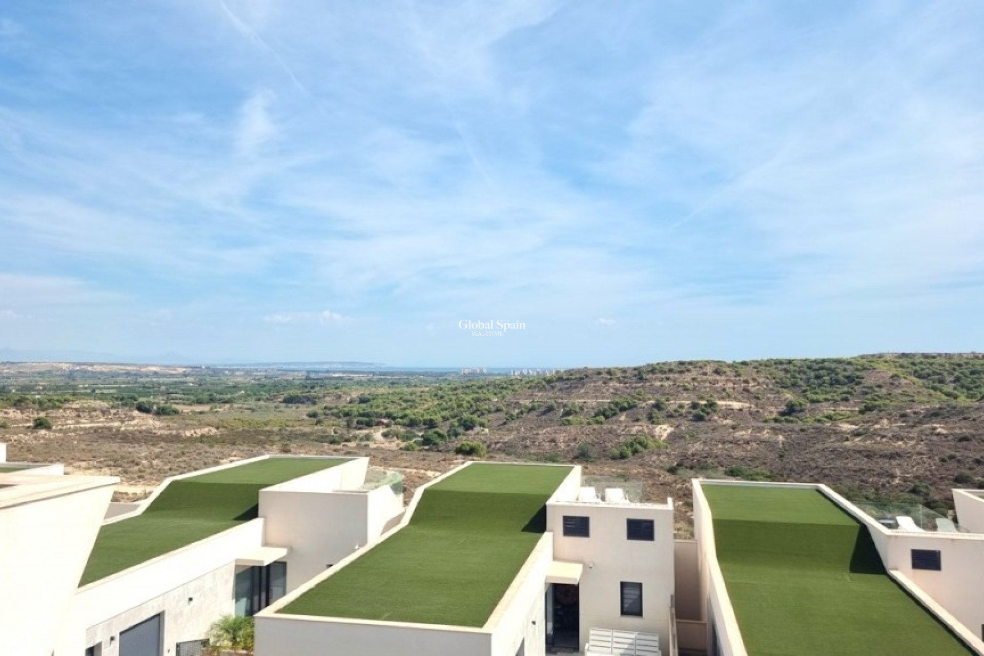 Wederverkoop - VILLA -
ROJALES - Inland
