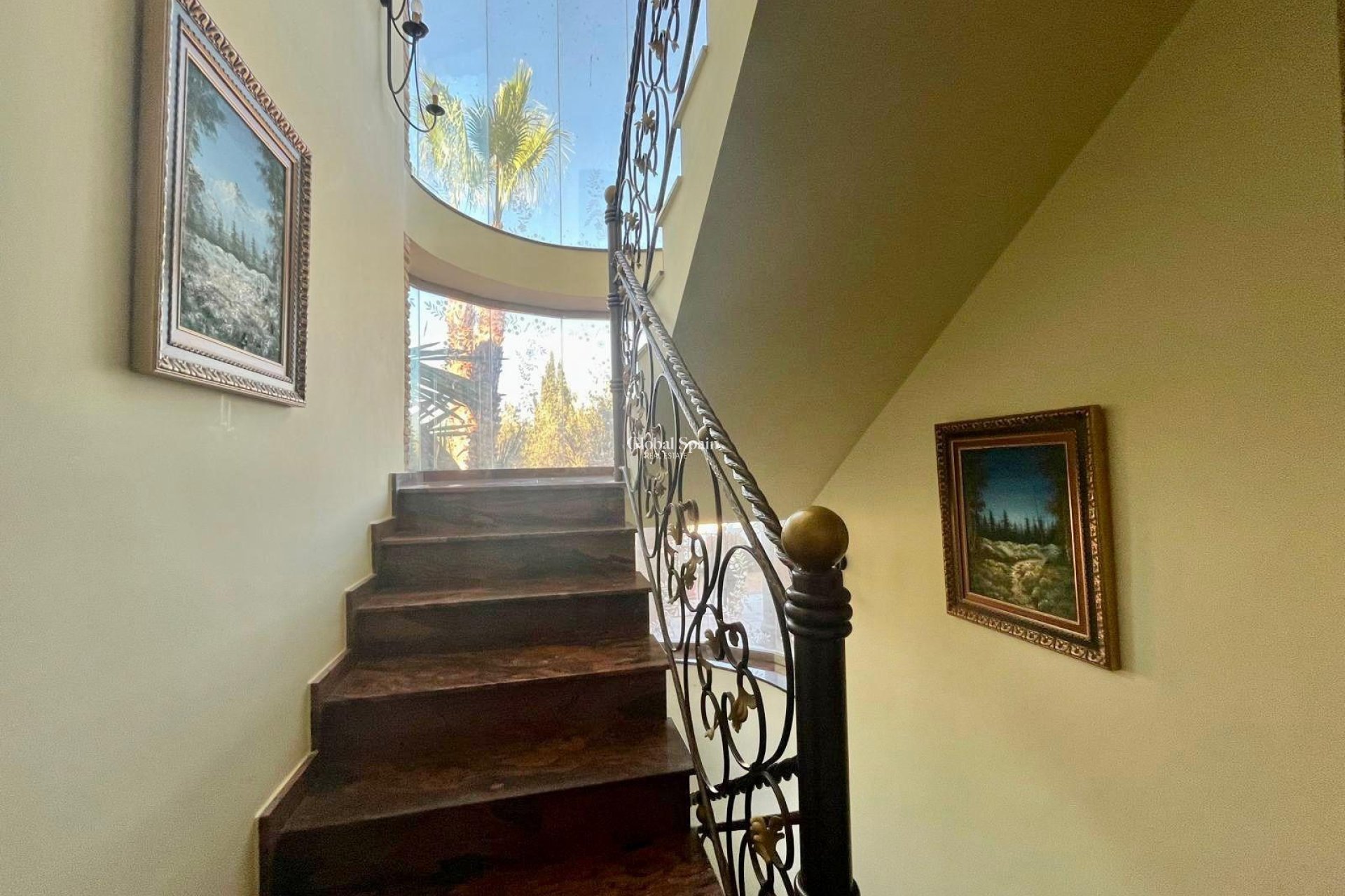 Wederverkoop - VILLA -
ROJALES - La Vega Baja