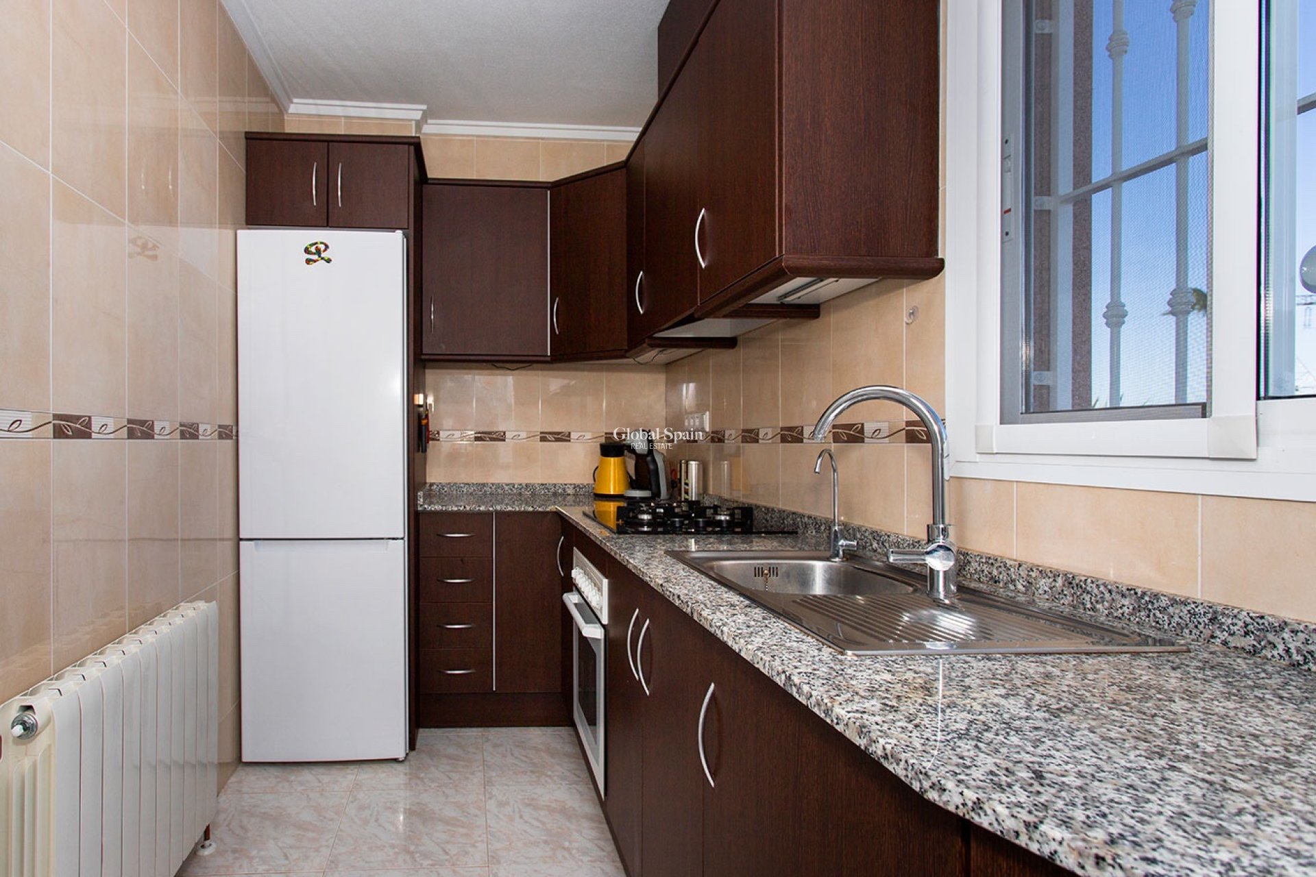 Wederverkoop - VILLA -
ROJALES - Pueblo