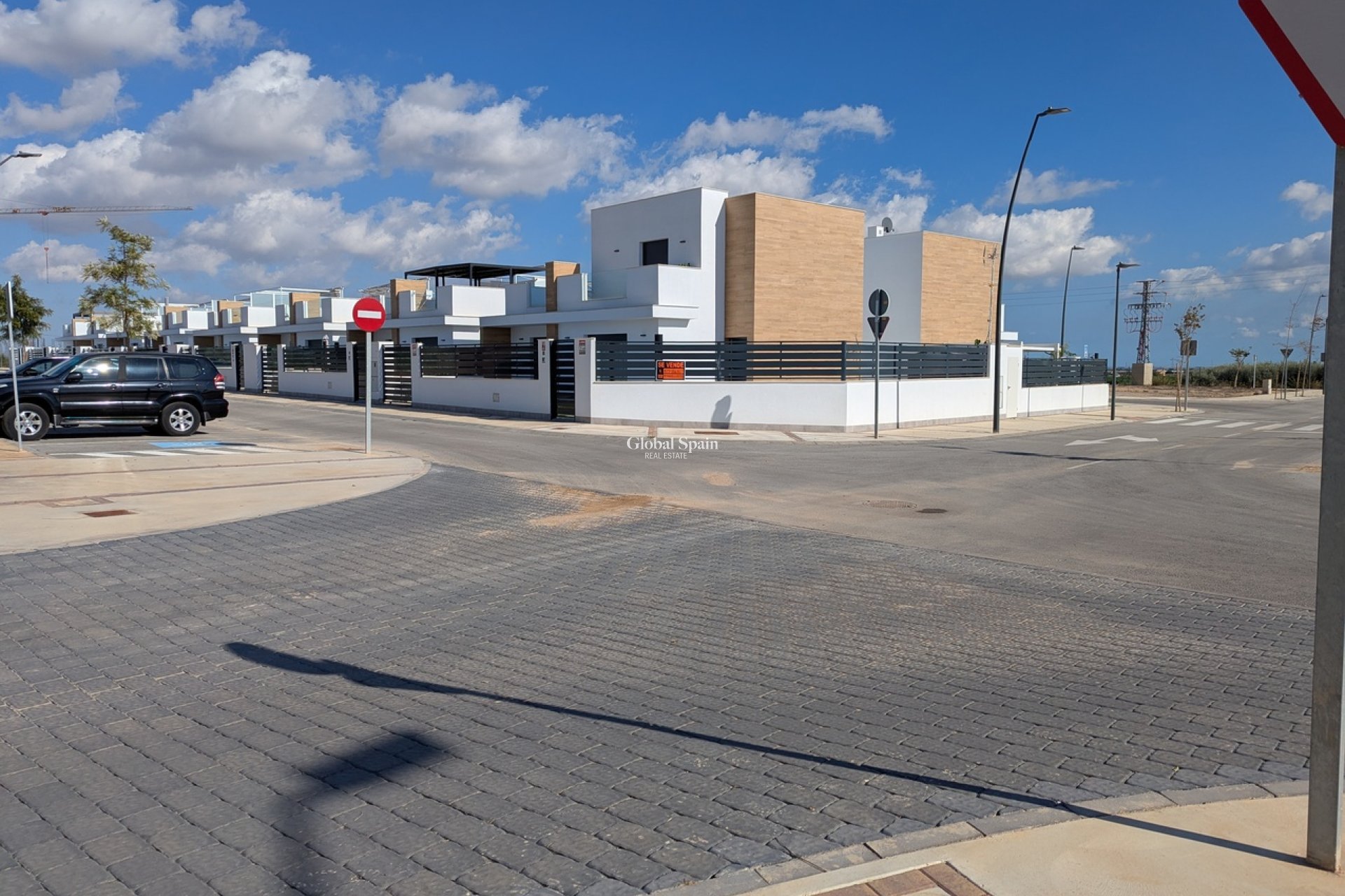 Wederverkoop - VILLA -
ROLDÁN - Inland