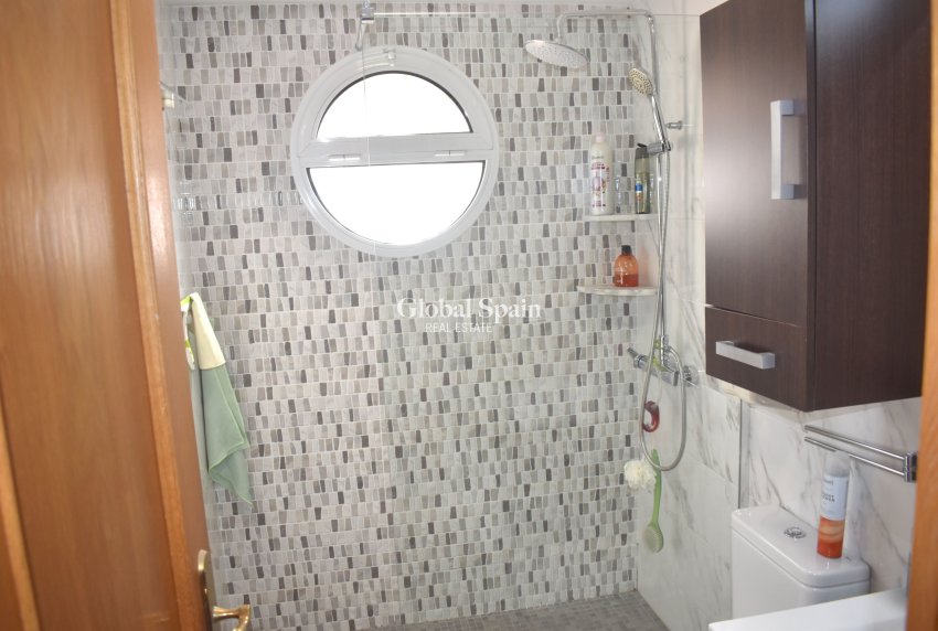 Wederverkoop - VILLA -
SAN FULGENCIO - Costa Blanca