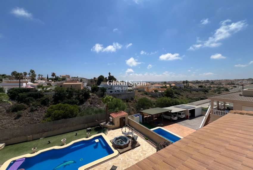 Wederverkoop - VILLA -
SAN FULGENCIO - Costa Blanca