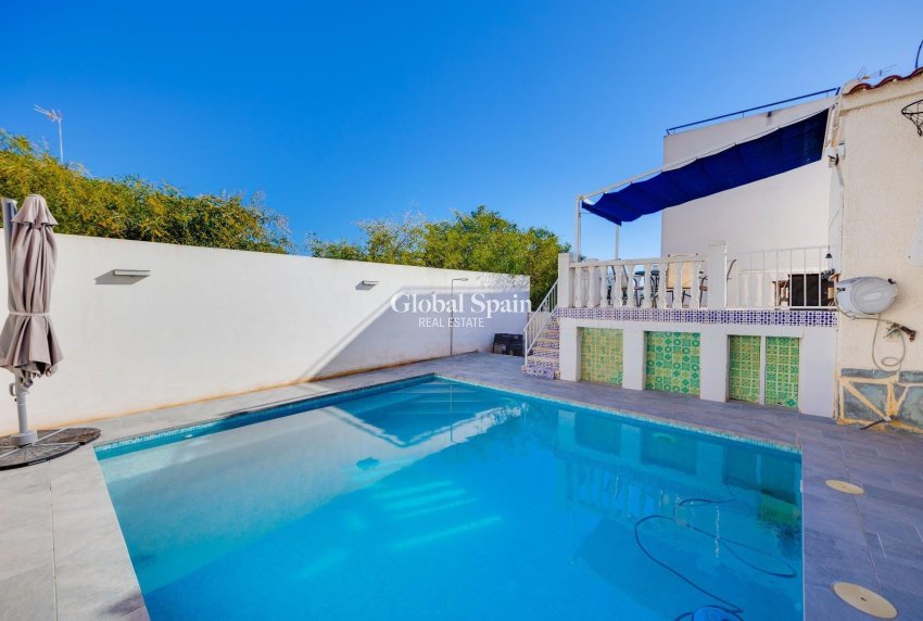 Wederverkoop - VILLA -
SAN FULGENCIO - LA MARINA