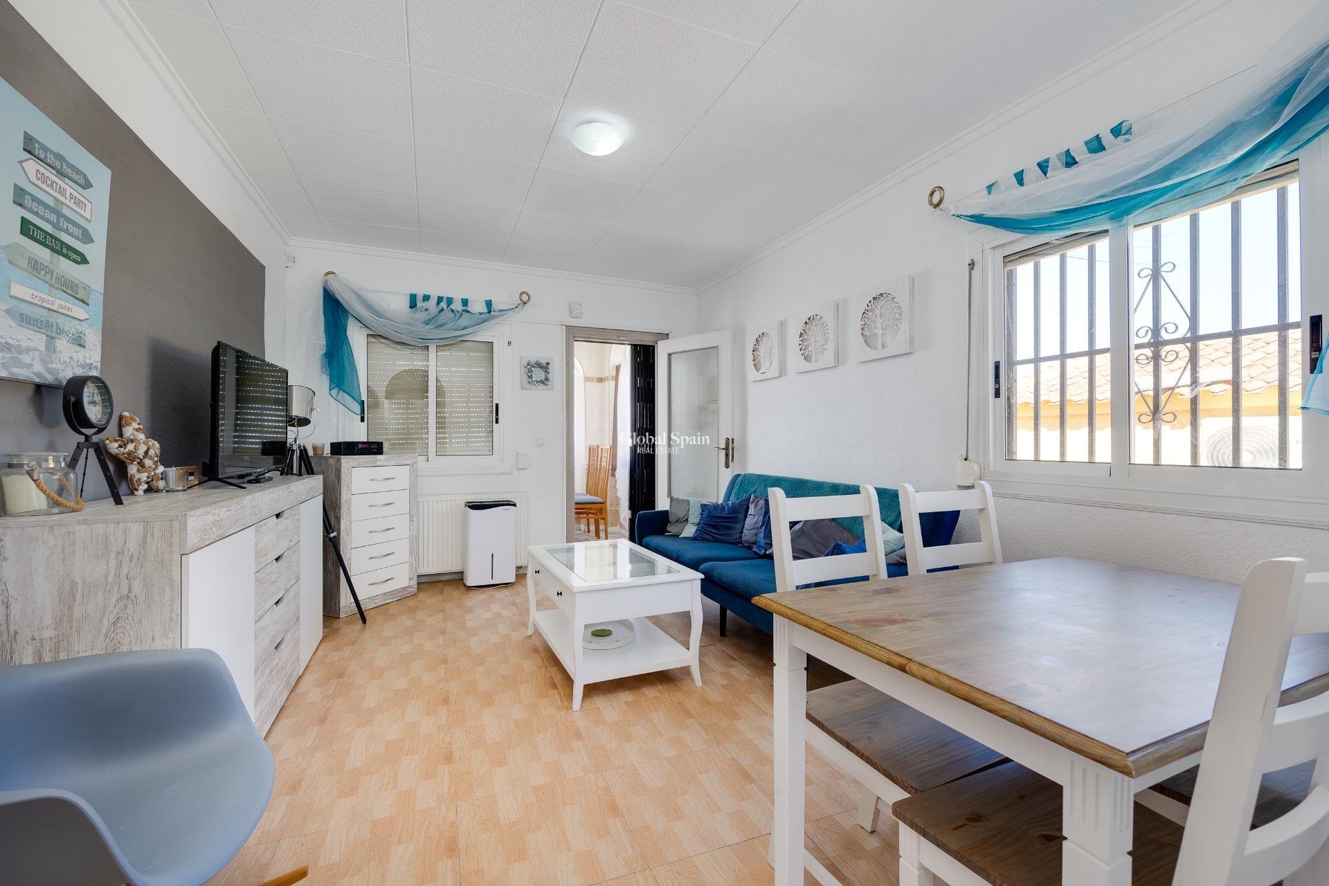 Wederverkoop - VILLA -
SAN FULGENCIO - LA MARINA